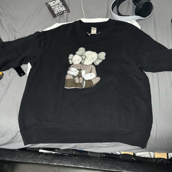 Black Kaws Crewneck - Picture 1 of 1